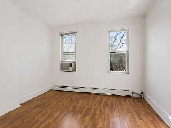 4th image of 4109 20th Ave