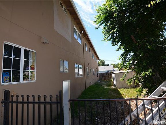 5th image of 570 Maple St