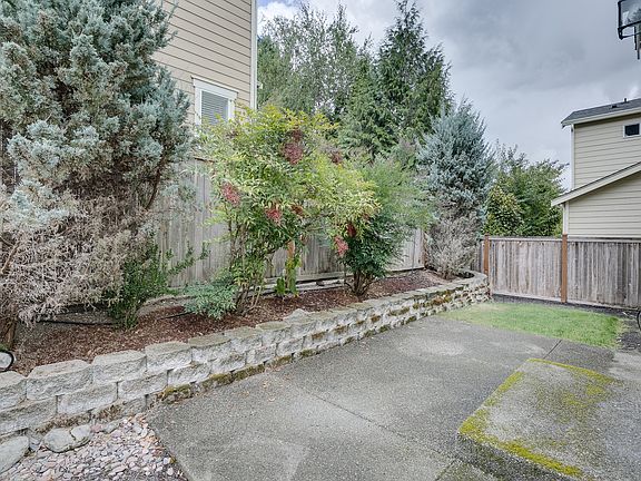 3rd image of 17320 NE 118th Ct