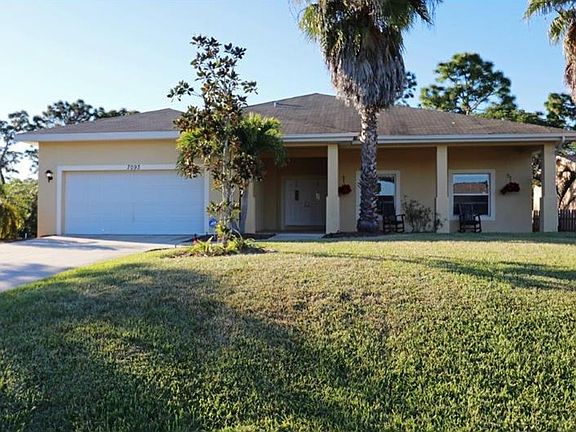 3rd image of 7093 Crown Dr