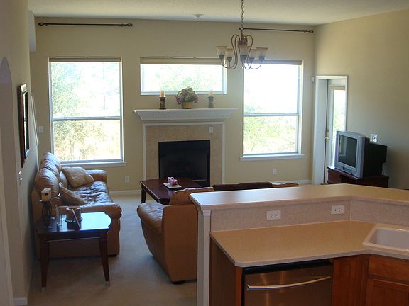 3rd image of 176 Bilbao Dr