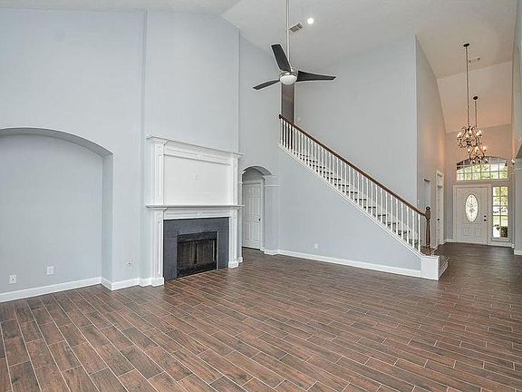 5th image of 20331 Canyon Gate Blvd