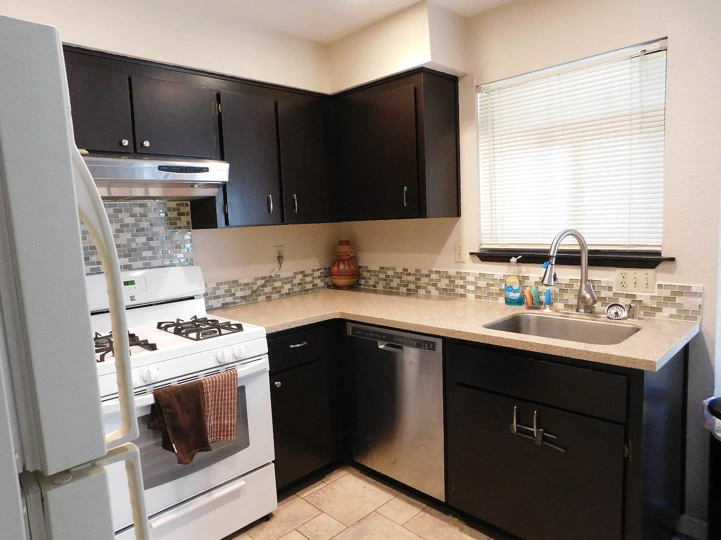140 Gibson Dr APT 10A photo 1