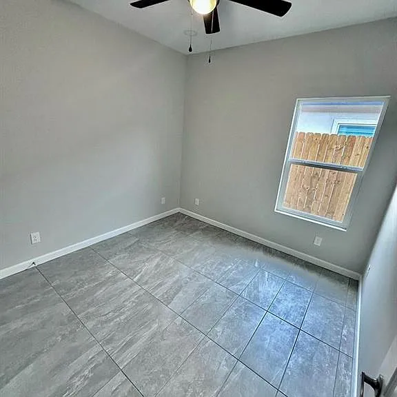 3800 N Robin Ave #4 — Photo 14