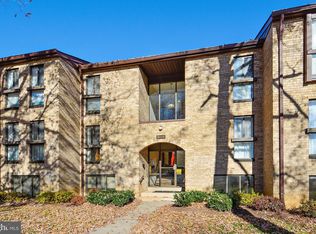 2044 Royal Fern Ct APT 2A, Reston, VA 20191