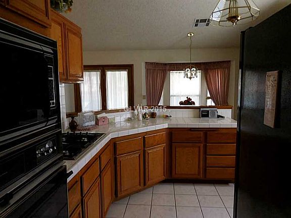 5th image of 3032 Donnegal Bay Dr