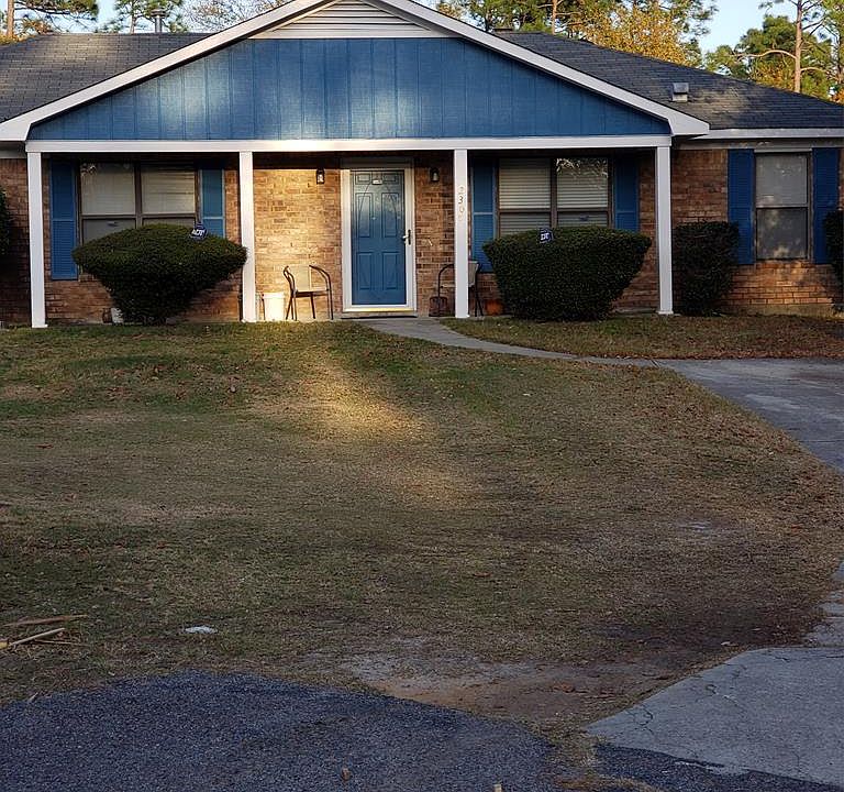 1st image of 2300 Oketo Dr