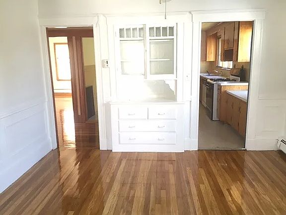 5th image of 3 Jeanette Ave #3