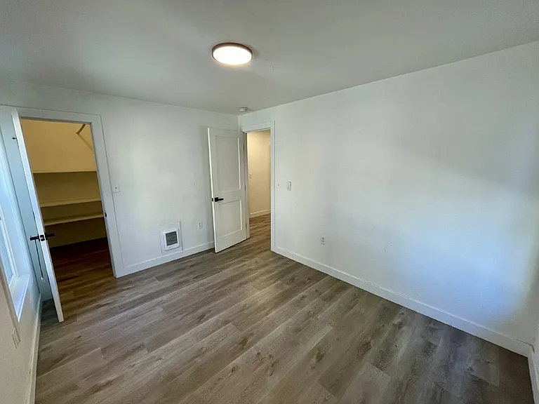 458 W 13th Ave #B — Photo 22