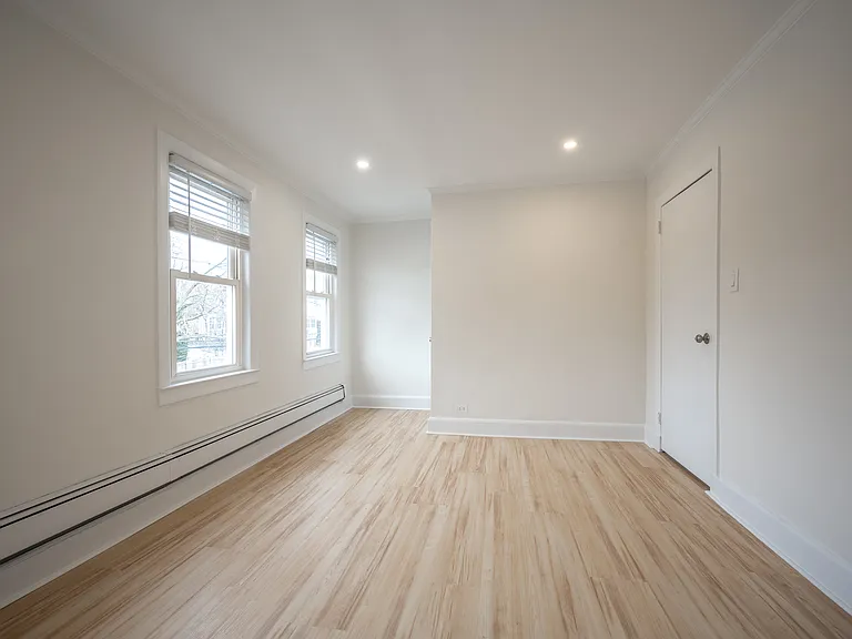 14 Deane Pl — Photo 31