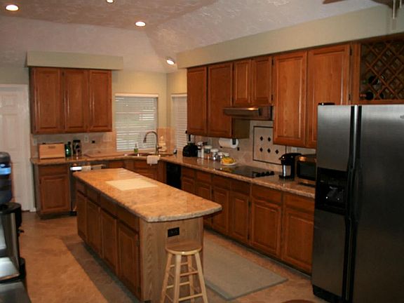 5th image of 14910 Redwood Bend Trl