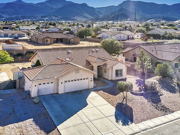 2nd image of 2564 Montaro Dr