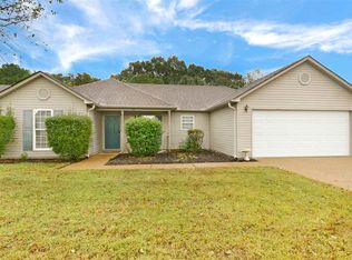 32 Raindrop Cv, Jackson, TN 38305