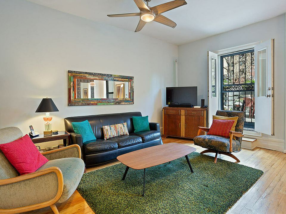 1st image of 321 W 100th St #6