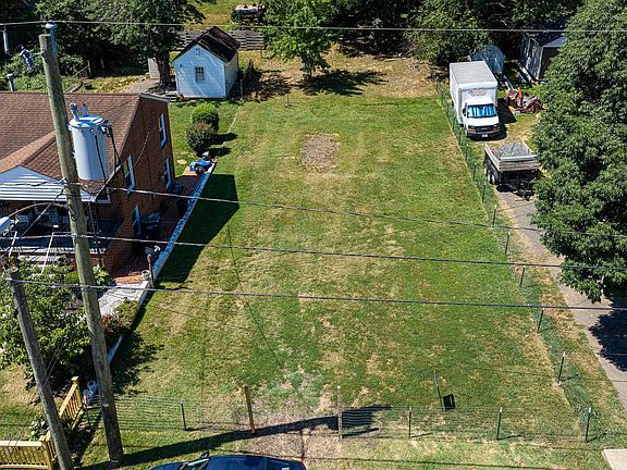 5th image of 0 Montrose Ave