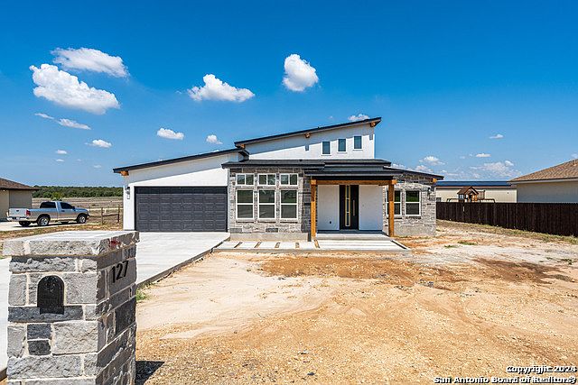 1st image of 127 LAS PALOMAS DR
