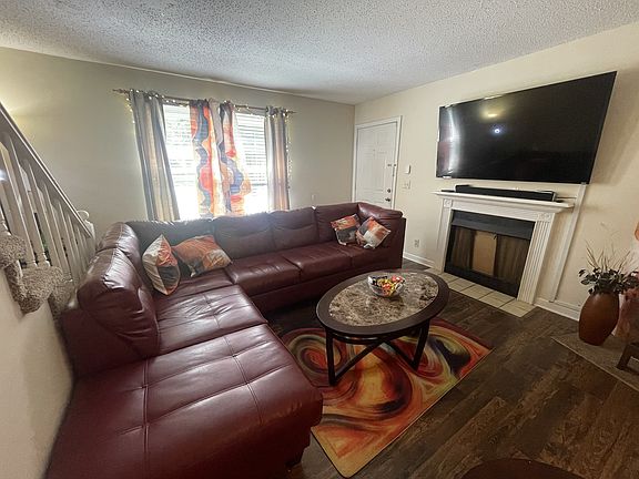 5th image of 2574 Saratoga Ct