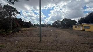 3rd image of Avenue R