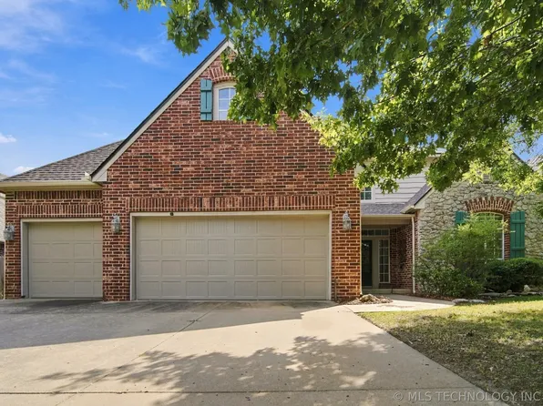 8752 E 102nd St, Tulsa, OK 74133