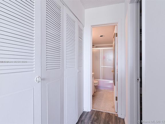 5th image of 12590 NE 16th Ave APT 211