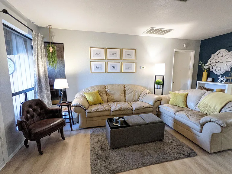 502 W Hononegh Dr #3 — Photo 3