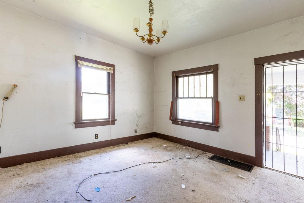 3525 S Harrison St, Fort Wayne, IN - View 5