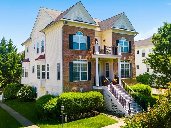 9206 Haines Dr, Lorton, VA 22079