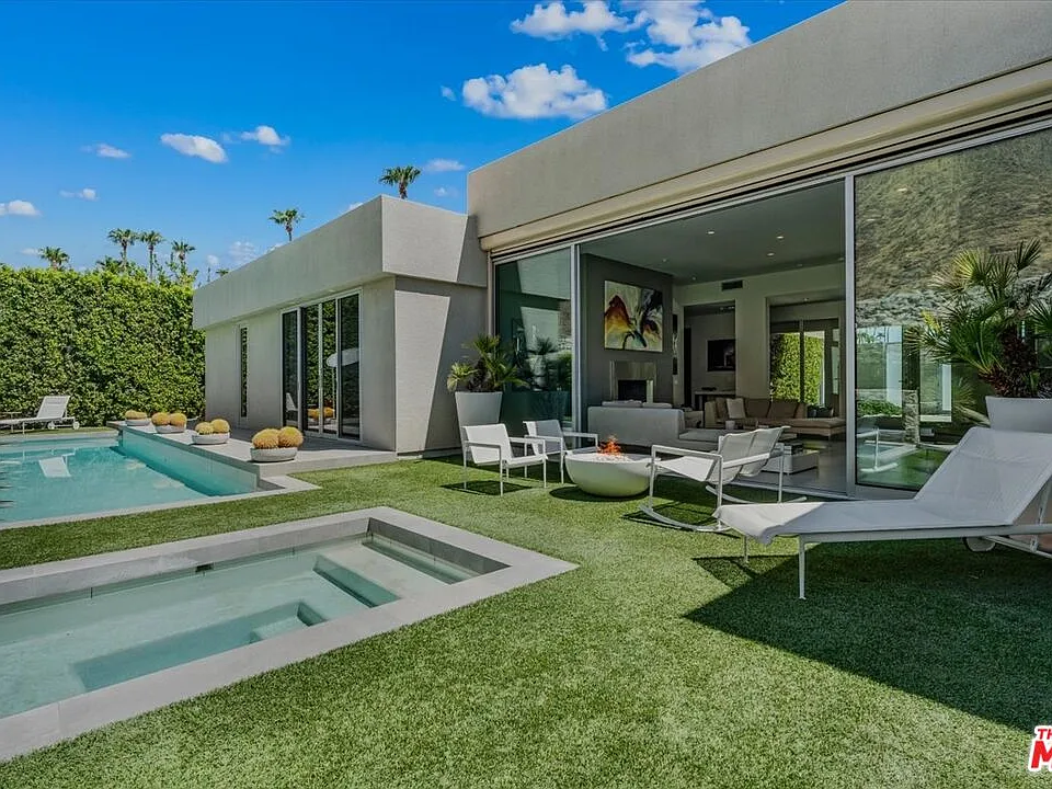 1175 Los Robles Dr