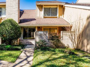 11677 Village Place Dr, Houston, TX 77077