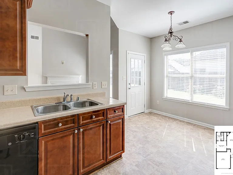 1128 Alden Glen Dr — Photo 16