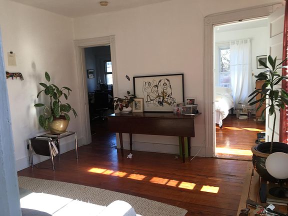 2nd image of 108 Canner St #2L