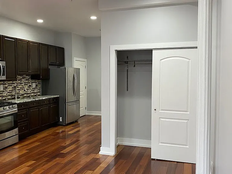 1238 E Columbia Ave #4 — Photo 14