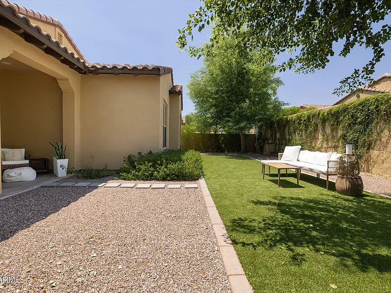 9260 E Desert Village Dr — Photo 30