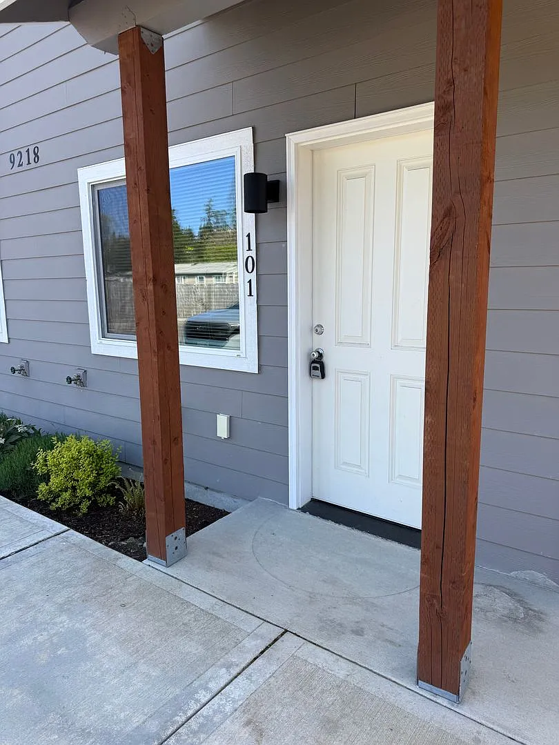 Conroy 5 Plex — Photo 3