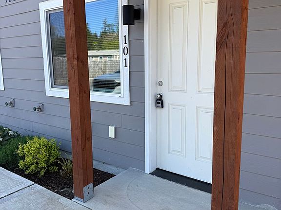 3rd image of 9218 Conroy Pl NW #101