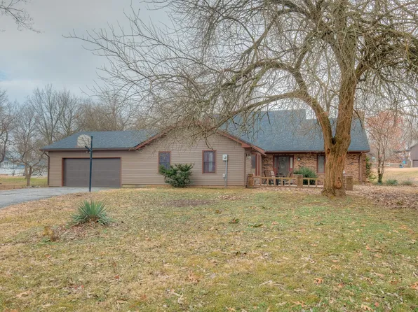 402 Hearthstone Dr, Joplin, MO 64801