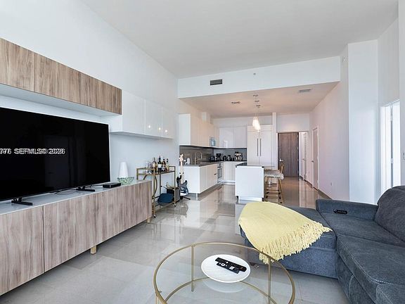 5th image of 88 SW 7th St APT 4106