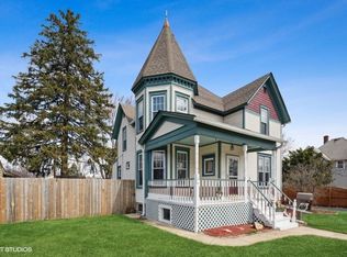 829 Wendall Ave, West Chicago, IL 60185