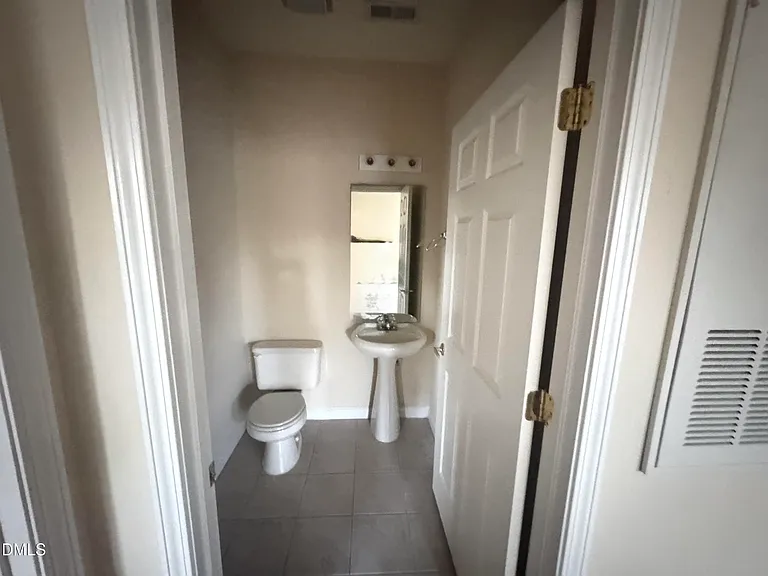 2520 Friedland Pl #203 — Photo 10