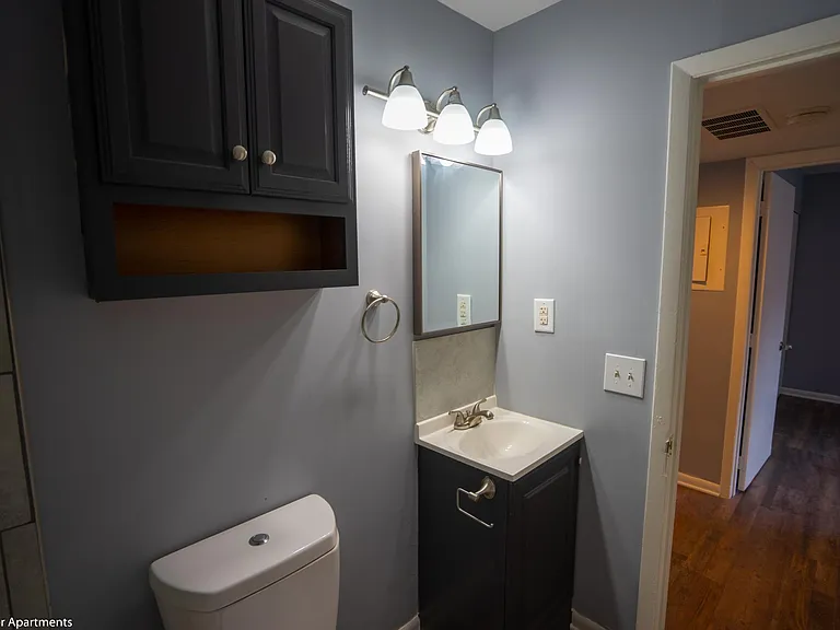 2702 May St — Photo 4