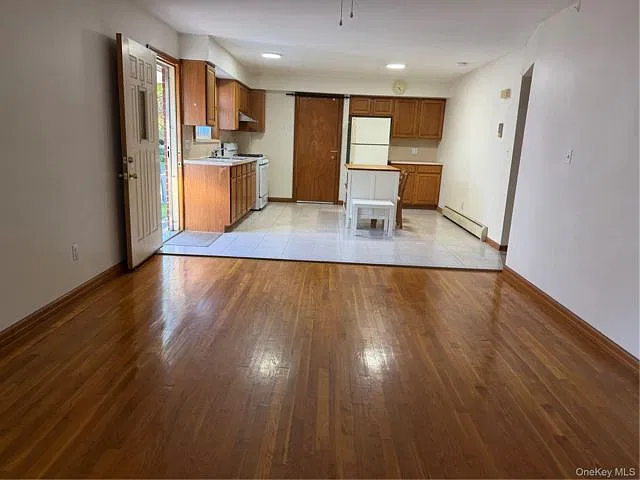 2 bed, 1.0 bath, 2662 sqft, $2,600 — Photo 4