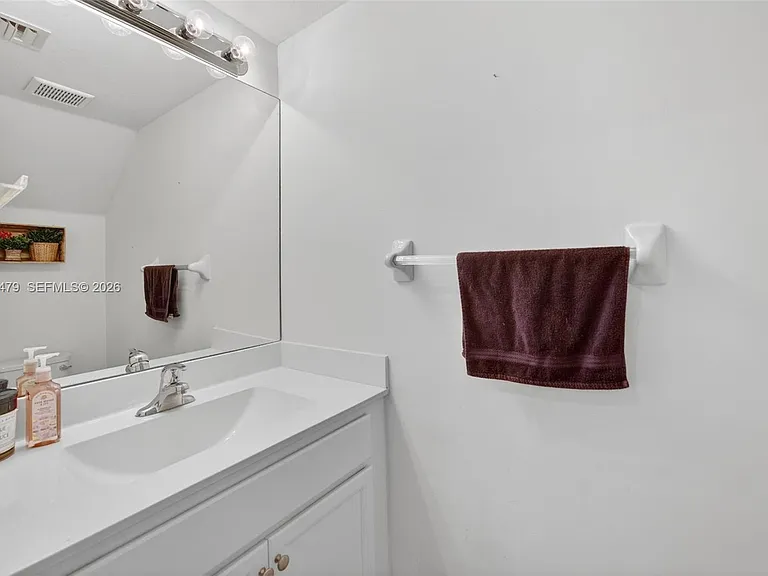 11527 SW 248th Ln — Photo 13