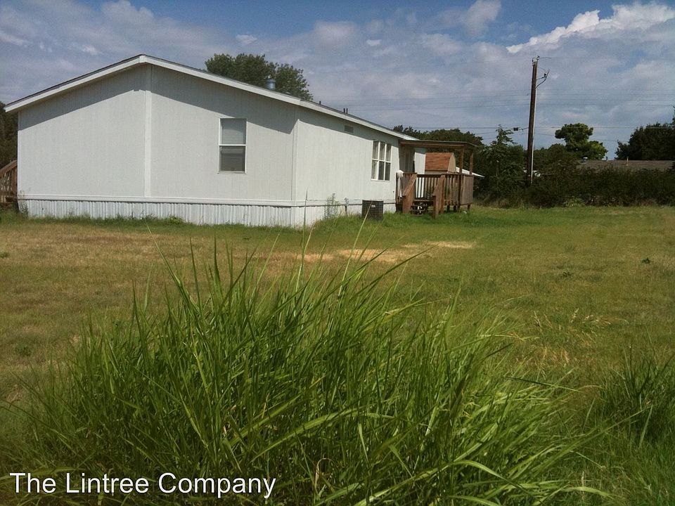 2nd image of 1010 Yucca St