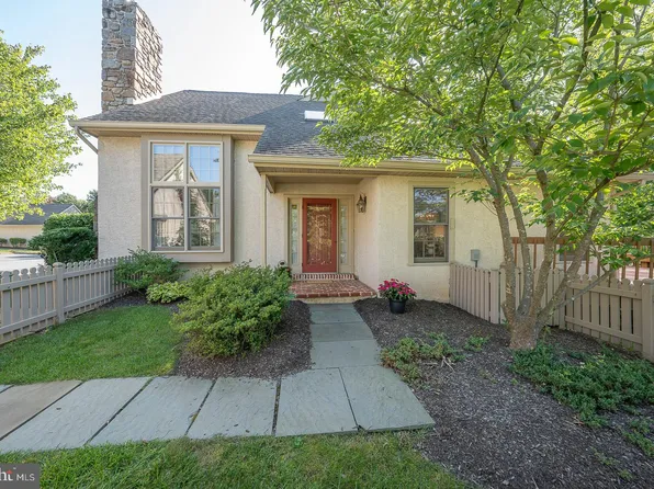 443 Chandlee Dr, Berwyn, PA 19312