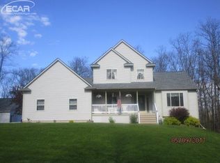 17265 Jador Ln, Fenton, MI 48430
