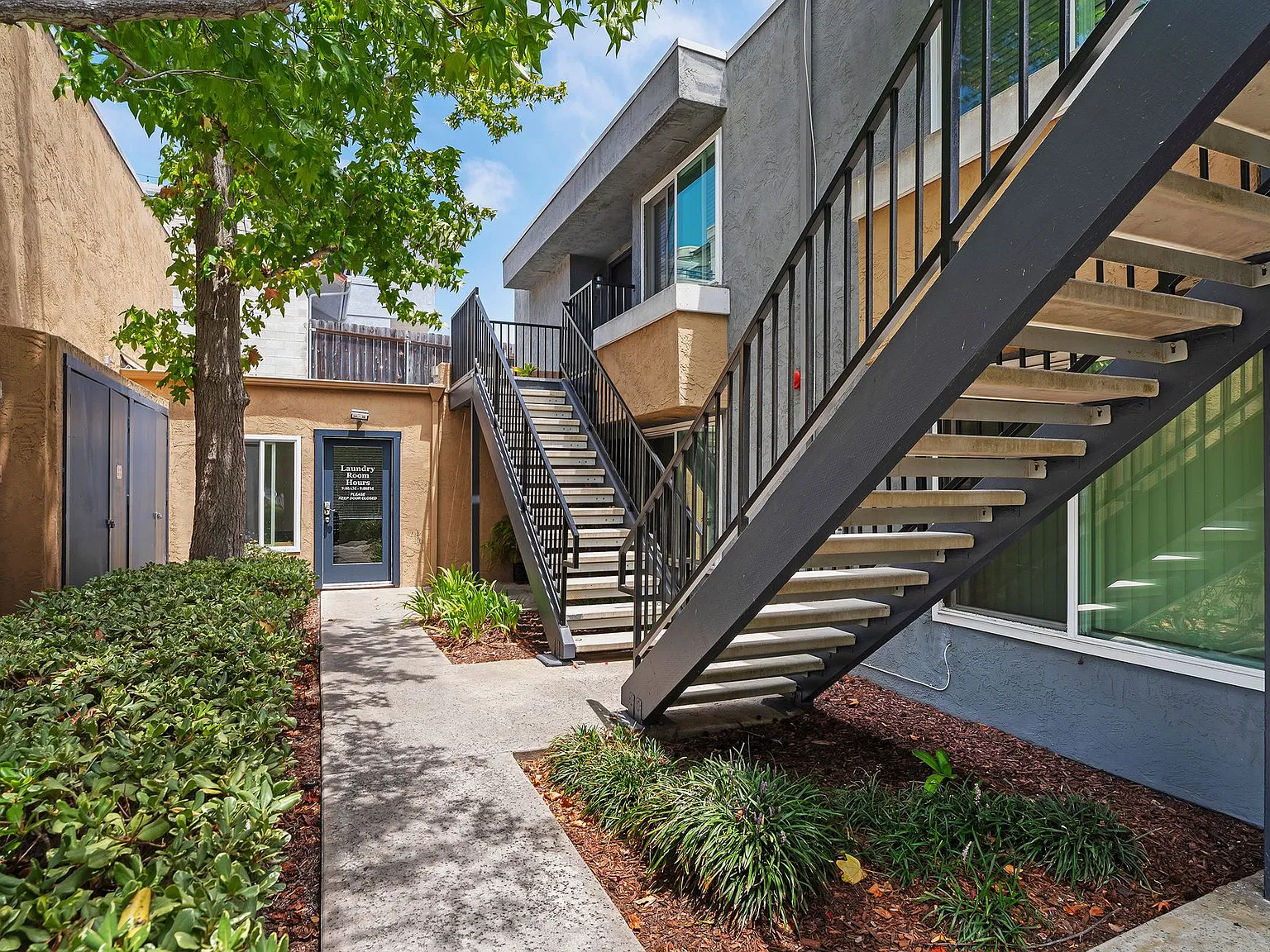 Point Loma Bay Apartments | Coastal Living Near the Beach — Photo 4