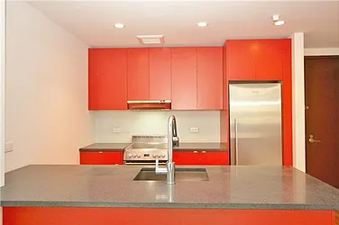 Rented by R New York