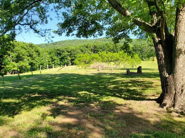7881 Ford Hill Rd, Rio, WV 26755