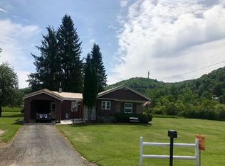 40 Atkins Rd, Roulette, PA 16746