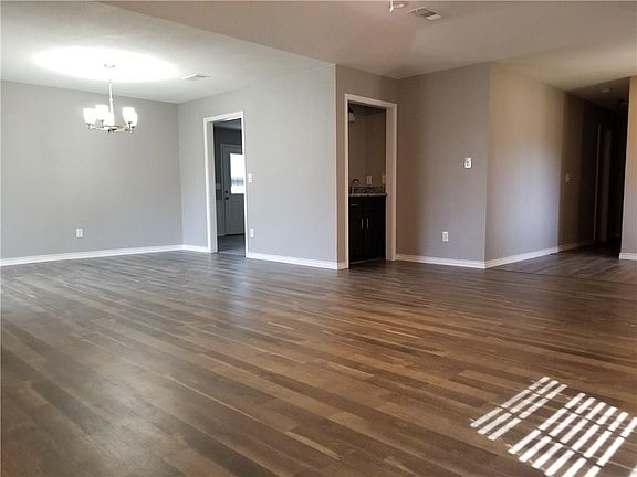 4th image of 1223 Sequoia Dr